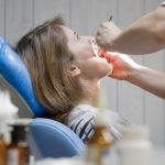 Как облегчить прорезывание зубов: советы от стоматолога