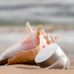 Как правильно ухаживать за кожей тела в жару: топ средств