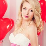 Селена Гомес поздравила Тейлор Свифт в связи с помолвкой