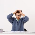 Быстро пачкается голова: в чем причина и что делать? Спросили специалиста