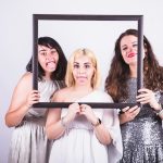 Селена Гомес показала фото с девичника перед свадьбой с Бенни Бланко