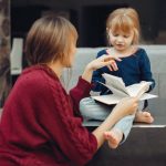 Как меняется жизнь у приемных родителей и детей из детского дома