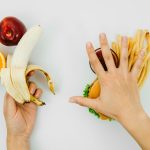 Продукты, которых стоит избегать для здоровья кожи