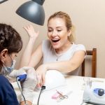 К какому специалисту обратиться при проблемах со стопами?