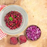 Как приготовить малосольные огурцы с малиновым и смородиновым листом