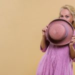 Клош возвращается: как носить шляпу, которая была в моде сто лет назад