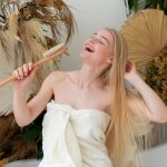 Как ухаживать за волосами летом? Отвечает эксперт