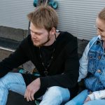 Подростки вдохновляются модой начала 2000-х: новая волна эстетики эмо?