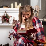 Знаменитости поздравили с Новым годом от ЦУМа