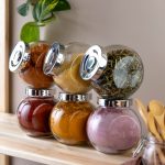 Как максимально эффективно организовать пространство в кухонных шкафчиках