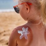 Как справиться с солнечными ожогами: советы и рекомендации.