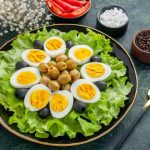 Рецепты вкусных салатов с яйцами на лето