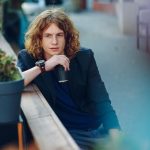 Третий брак и финансовые трудности: у Харламова возникли серьезные проблемы