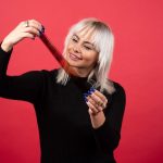 Прически и окрашивание, добавляющие возраста