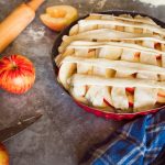 Как приготовить сосиски в слоёном тесте: пошаговый рецепт