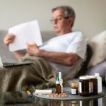 Забыл и не вспомнил. Врачи назвали симптомы деменции и способы борьбы с ней