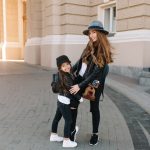 Бен Аффлек и Дженнифер Гарнер светятся от счастья во время совместной прогулки с детьми