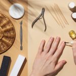 Как выполнить маникюр гель-лаком в домашних условиях